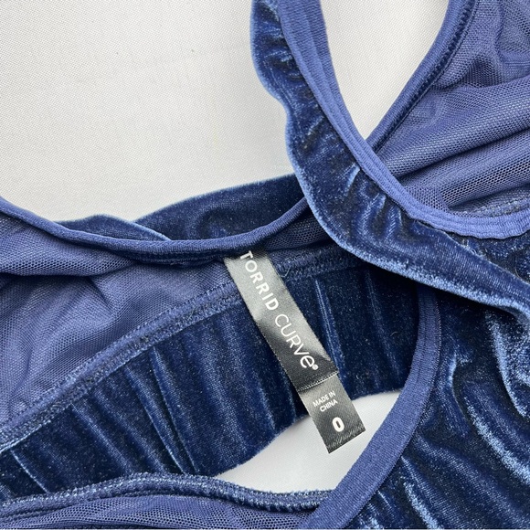 Torrid Lightly Lined Velour Scoop Bralette Size 0 - Picture 8 of 13